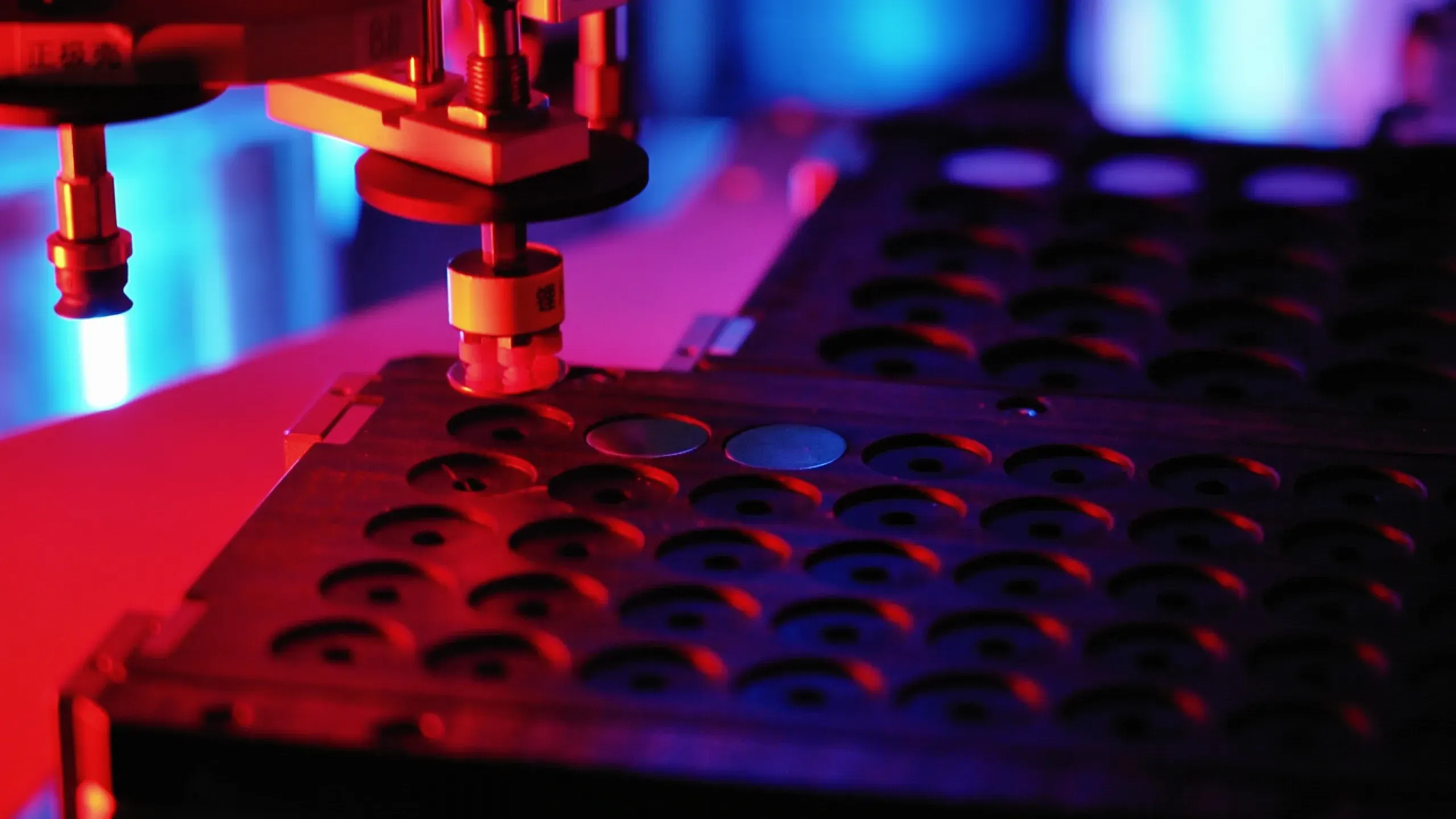 IEST Automatic Coin Cell Assembly Machine